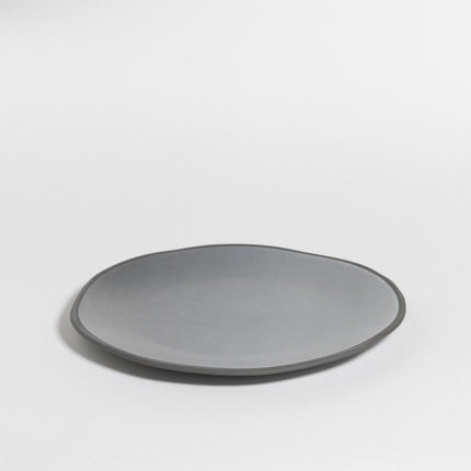 The Table Atelier Plat Bord 26 cm - Black Truffle