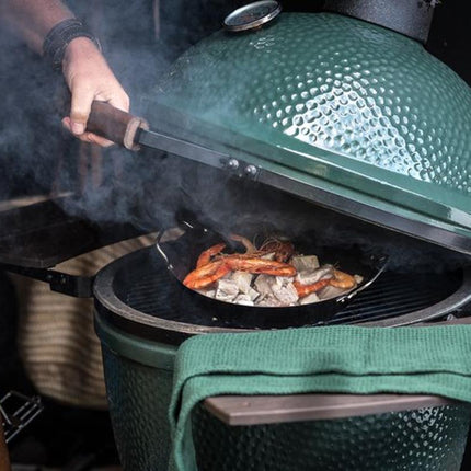 Big Green Egg Large met Integgrated Nest en hoes